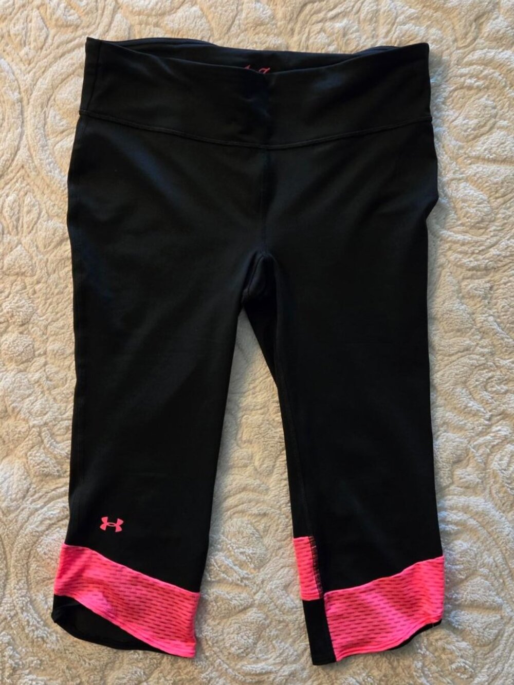 Under Armour Black Leggings Heat Gear Compression Yoga Pants Womens Size Large